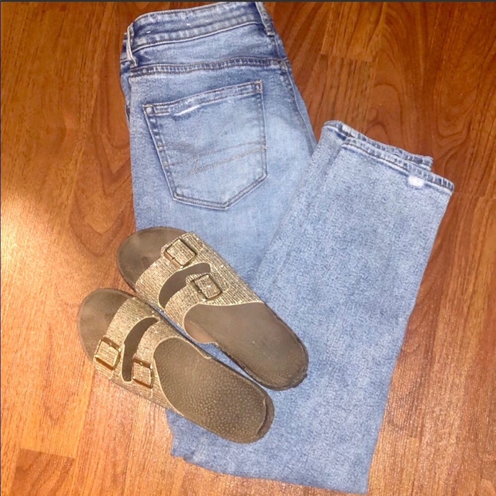 NEW American Eagle mom jeans regular fit